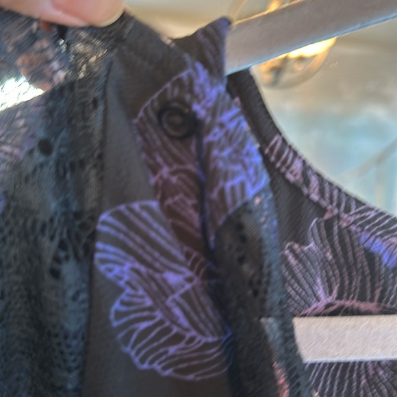 EUC Nursing Cover Up Top - Picture 7 of 9